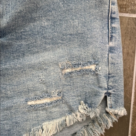 We The Free Blue button fly Denim cut off Shorts - Picture 5 of 12